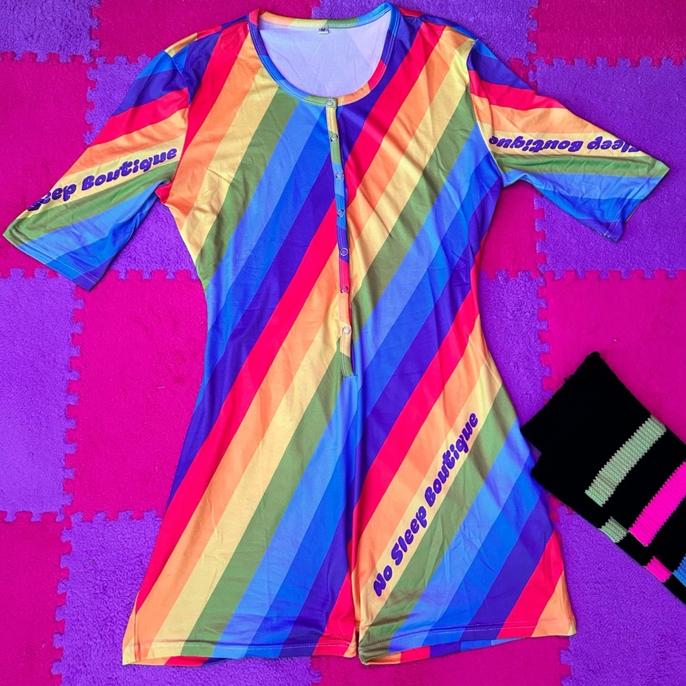 Women’s shorts mid sleeves romper pride 🏳️‍🌈🌈 onesie.